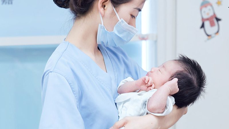 母婴护理师证：了解办理流程与费用，开启专业育儿之路