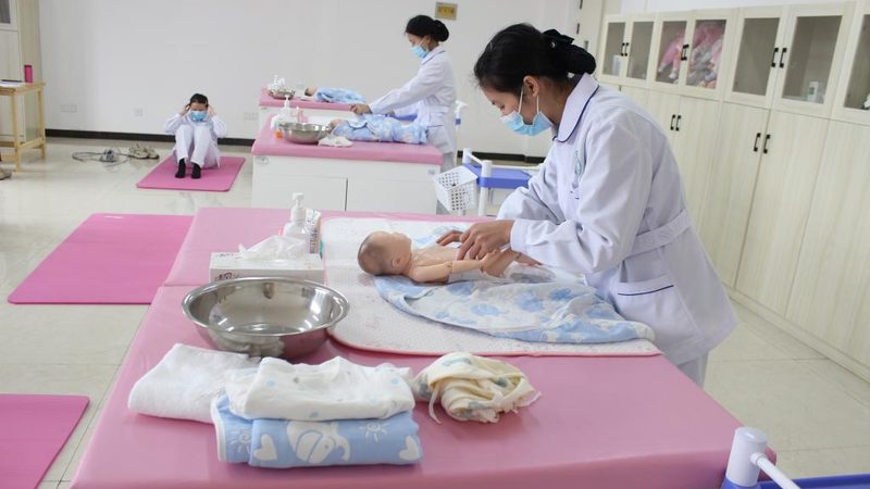 母婴店员工如何提升产品知识，为新手妈妈提供专业指导